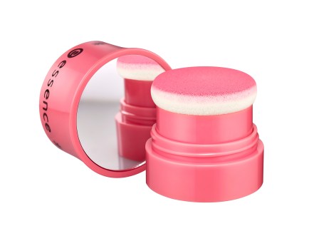 essence winter glow cushion powder blush