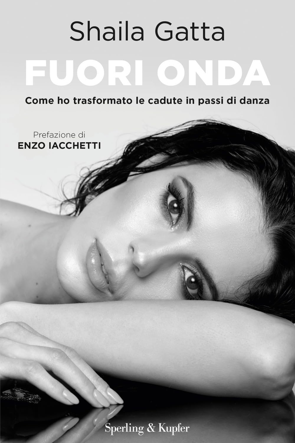 Il ritmo della resilienza: la danza di Shaila tra luci e backstage